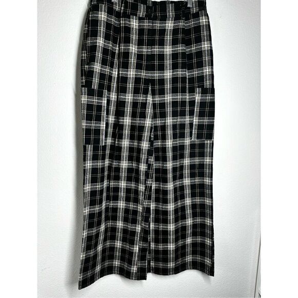 Forever 21 Plus Black & White Flannel Grommet Cargo Pocket Pants Plus Size 0X - Picture 1 of 16